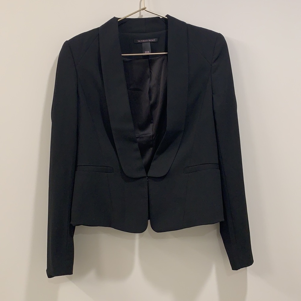 Victoria’s Secret Padded Shoulder Blazer in Size 2